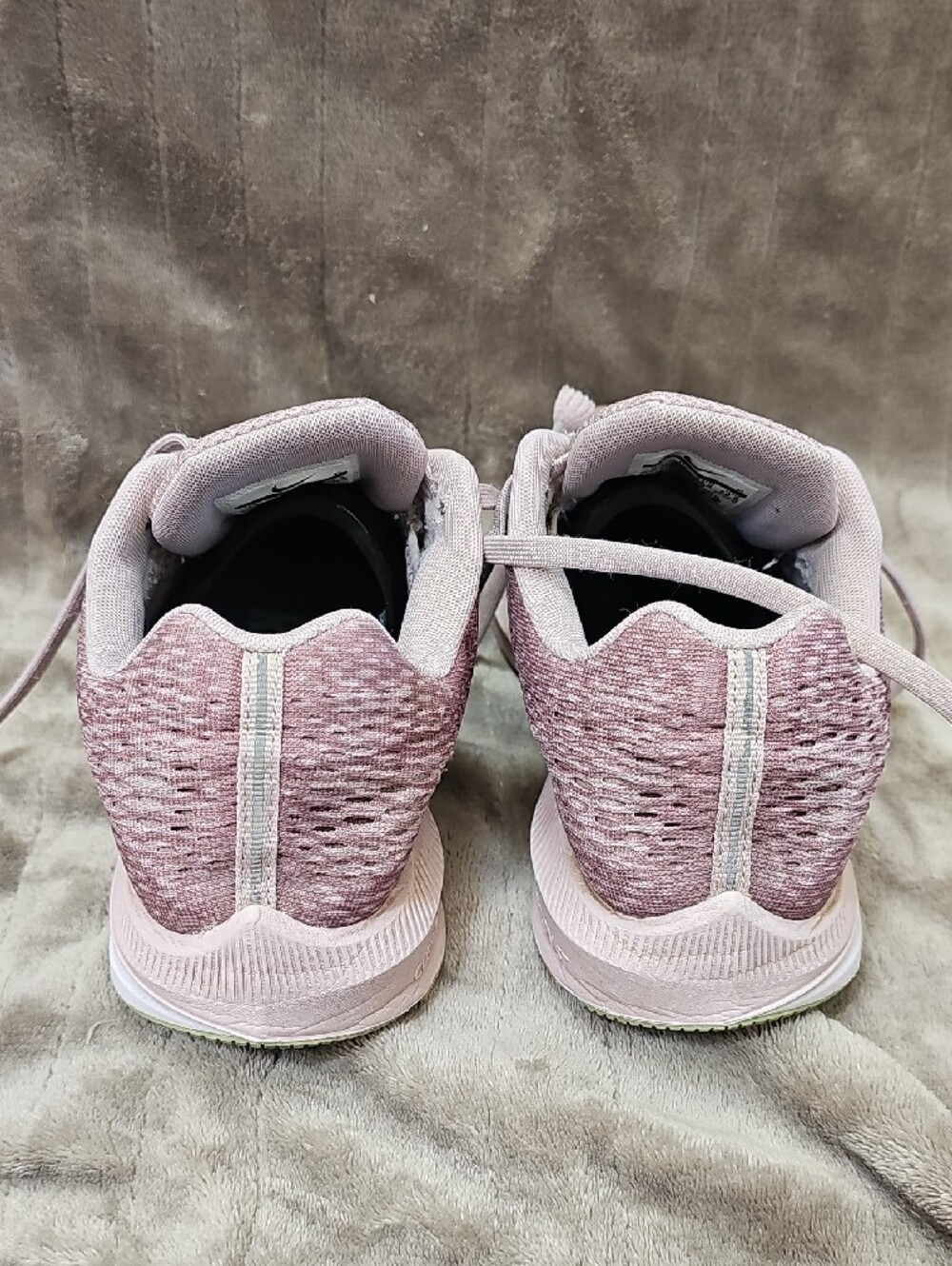 Nike Zoom Winflo 5 Women's Running Shoe - Dusty Rose with Teal Swoosh - Picture 6 of 11